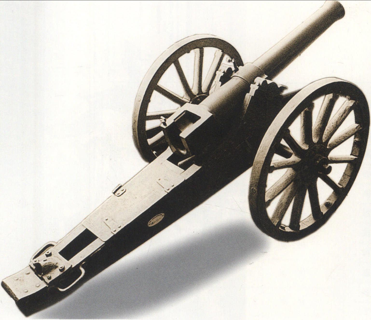 江南制造局生产的后膛钢炮。炮上铭文“光绪二十四年江南制造局造”